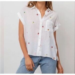 NWT Rails White Short-Sleeve Button Down Top with Fruit Embroidery - large